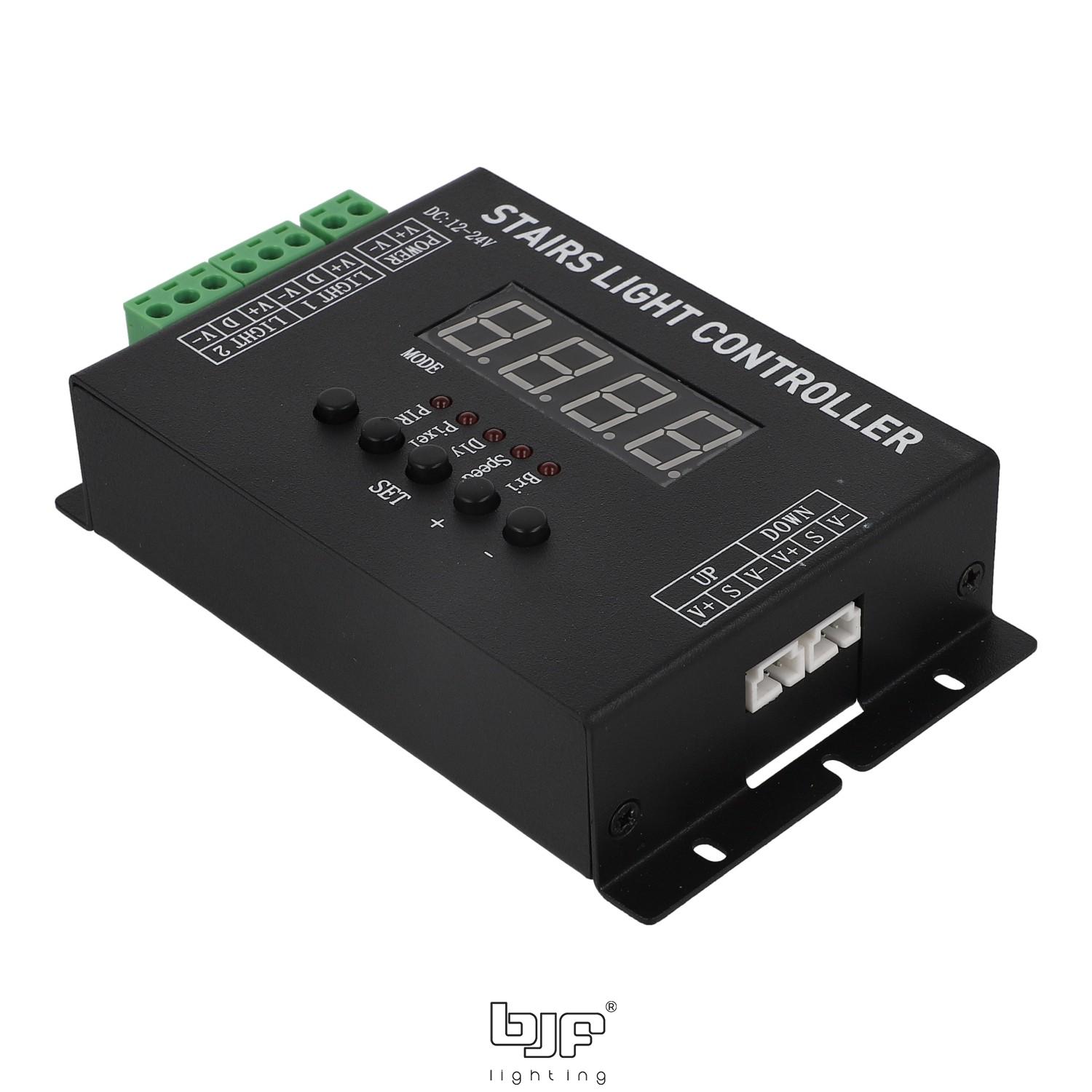 CONTROLADOR DE ESCALERA CON 2 DETECTORES DE PRESENCIA 7 Controlador Luces De Escalera 030-883+030-884