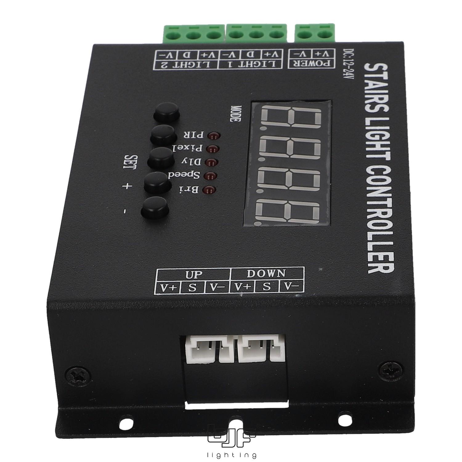 CONTROLADOR DE ESCALERA CON 2 DETECTORES DE PRESENCIA 6 Controlador Luces De Escalera 030-883+030-884