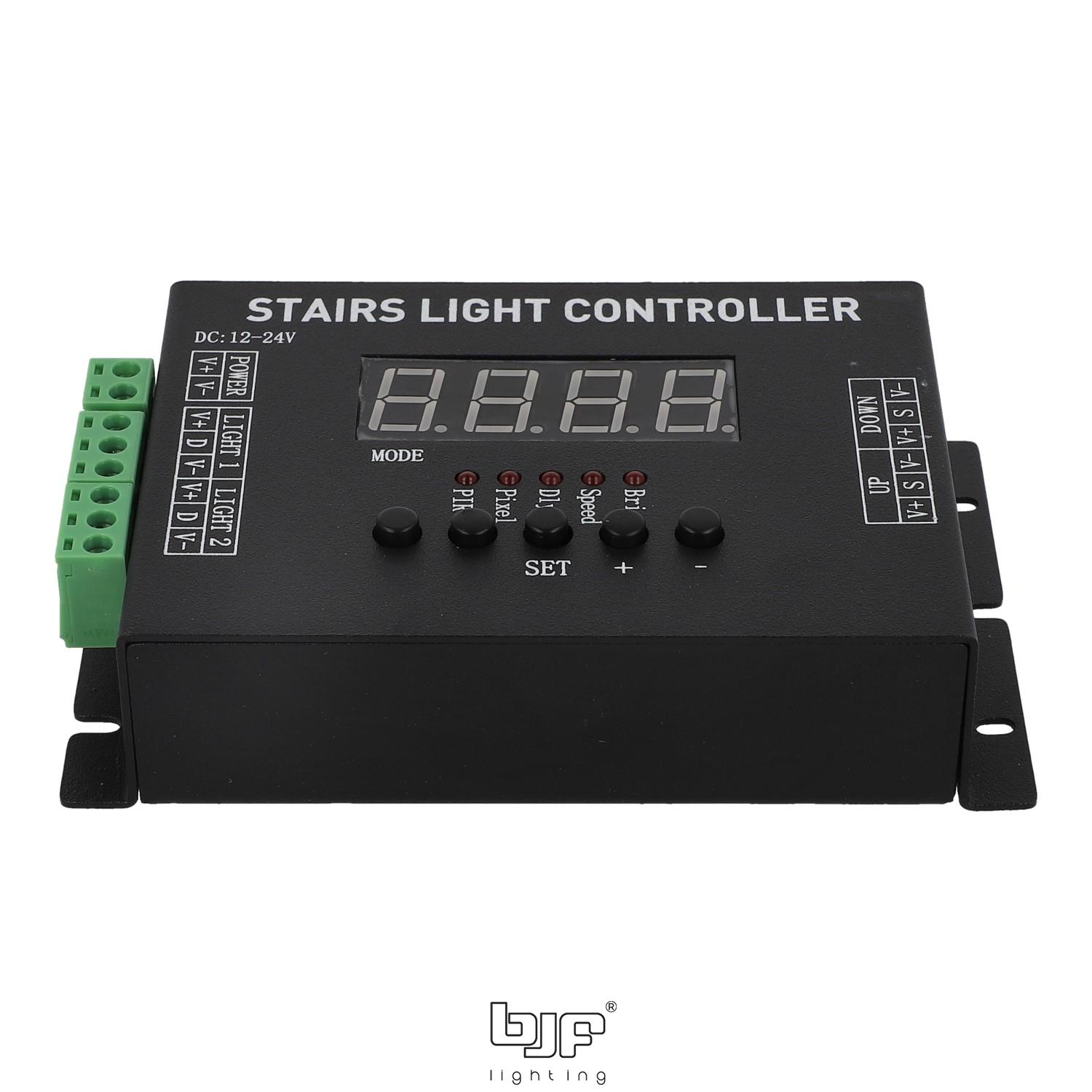 CONTROLADOR DE ESCALERA CON 2 DETECTORES DE PRESENCIA 1 Controlador Luces De Escalera 030-883+030-884